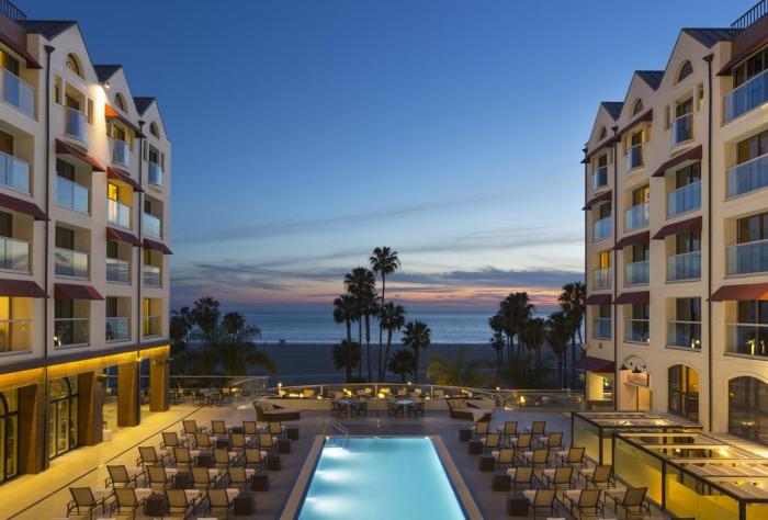 Best Beachfront Hotels for an Unforgettable Vacation